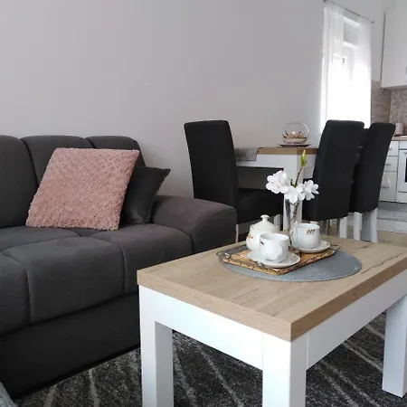Apartman Anita Апартаменты